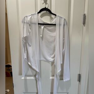 Lululemon tied to it wrap